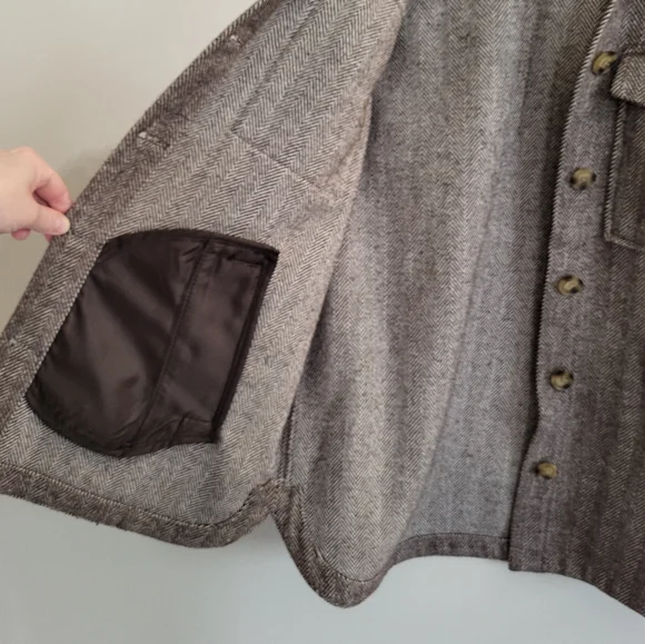 Denver Hayes Herringbone Shacket - Picture 5 of 9